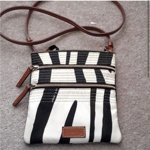 Dooney & Bourke crossbody purse